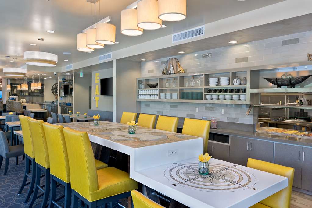 Oxford Suites Bellingham - photo 15