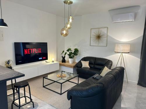 Iris apartment — 4-Star Luxury Hotel in Vizinada, Croatia