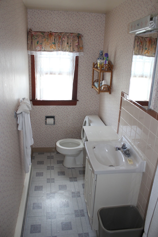 Sea Breeze Inn - photo 13