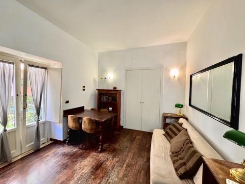 A 2 Passi Apartment Nel centro di Salerno — 4-Star Luxury Hotel in Salerno, Italy
