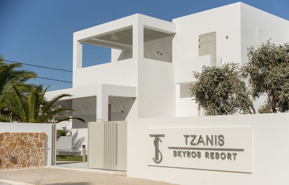 Tzanis Resort — Skyros — photo 2