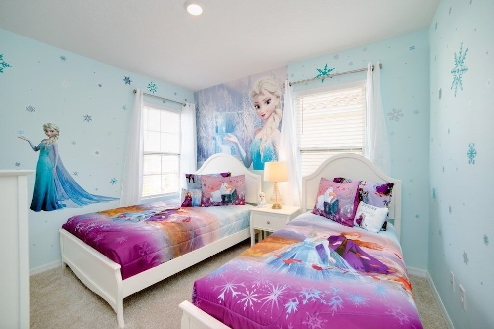 Amazing 5 Bedroom Solterra New Resort Home 5 Villa by RedAwning Davenport - photo 10
