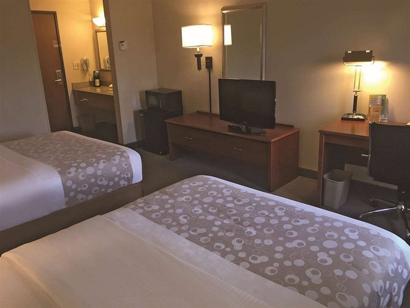La Quinta Inn Milwaukee West Brookfield — Brookfield — photo 5