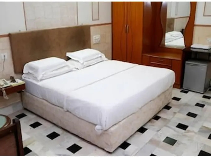 Iroomz Ashoka Comforts — Bellary — photo 3
