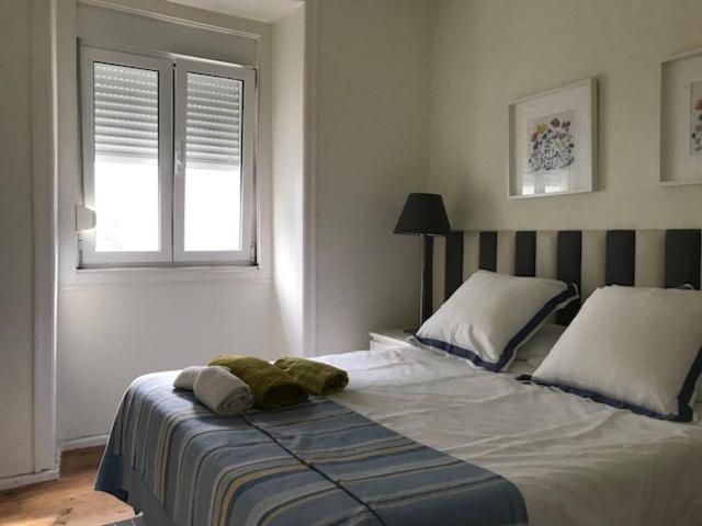 Unique Monsanto View 2 bedrooms Apt in Campolide — 4-Star Luxury Hotel in Lisbon, Portugal