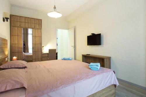 Heart of Ortachala 2Bedrooms with open view
