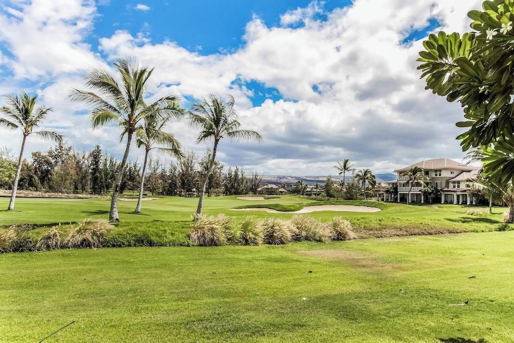 Fairway Villas D5 at the Waikoloa Beach Resort - carbon neutral hotel in Waikoloa