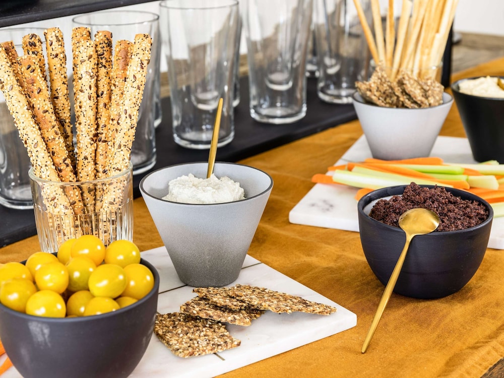 מזון ומשקאות