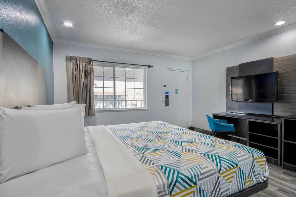 Studio 6 Suites San Bernardino CA - photo 14