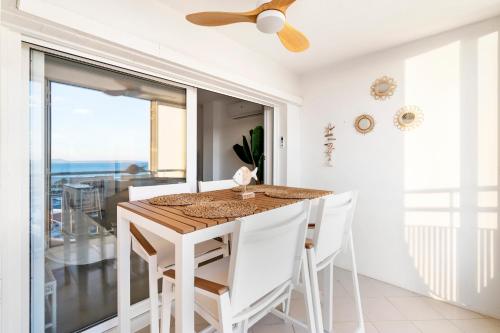 Apartamento WELCS EMP 101 con vistas al Mar — 4-Star Luxury Hotel in Empuriabrava, Spain