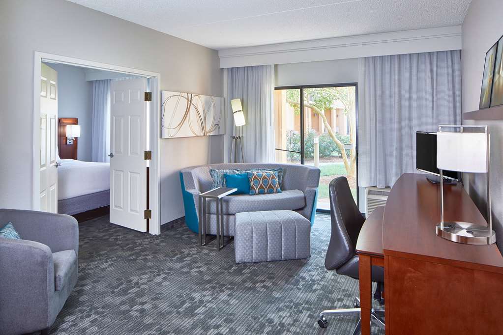 Sonesta Select Raleigh Durham Airport Morrisville - photo 12