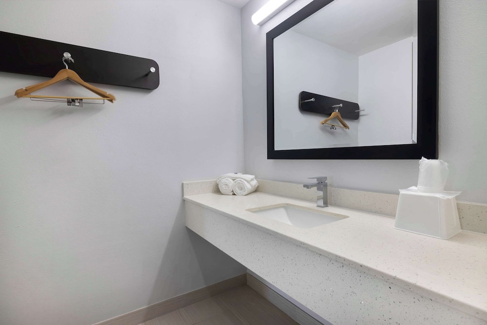 Motel6 Lake Charles LA - photo 23