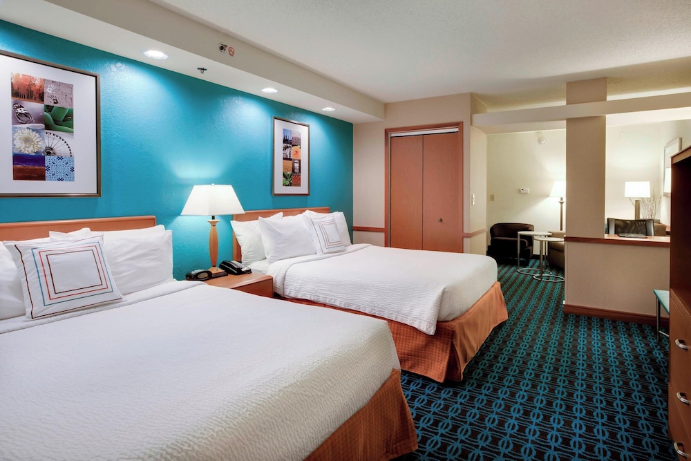 Fairfield Inn & Suites by Marriott South Hill - photo 12