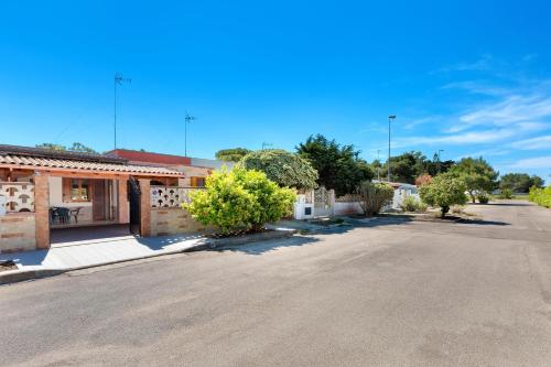 Villino Gioiellino by BarbarHouse in Melendugno, Italy