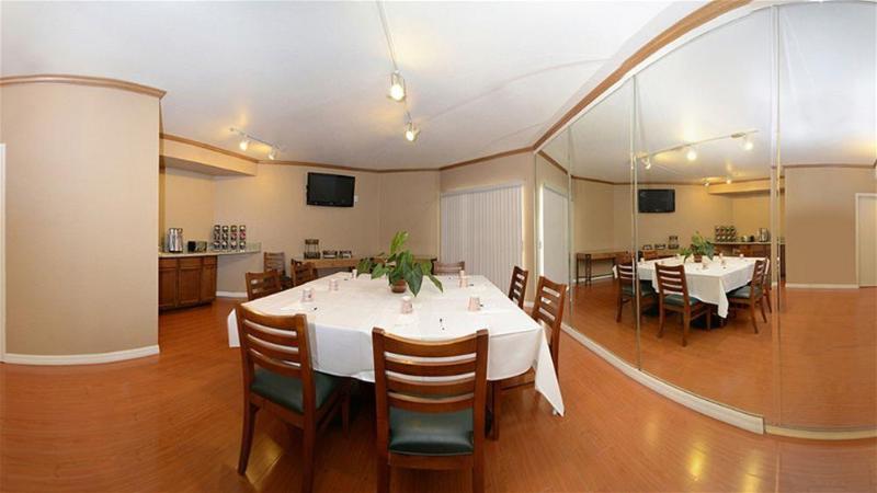 The Beachfront Inn & Suites At Dana Point - photo 21
