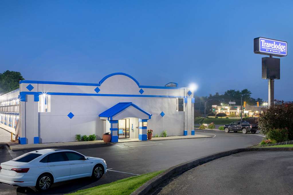 Travelodge by Wyndham Richmond IN - photo 6