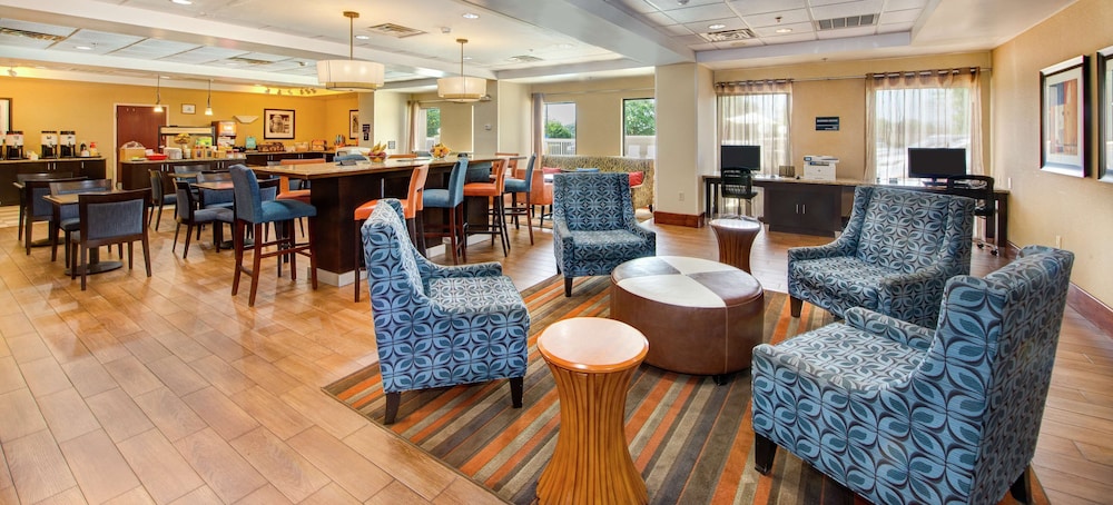 Hampton Inn Gaffney - photo 25