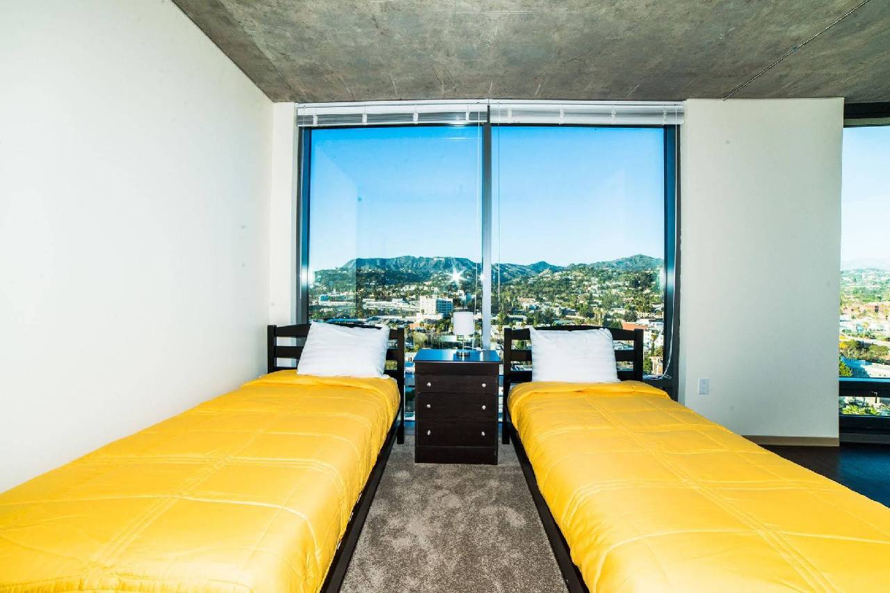 Hollywood Panorama Suites - photo 7