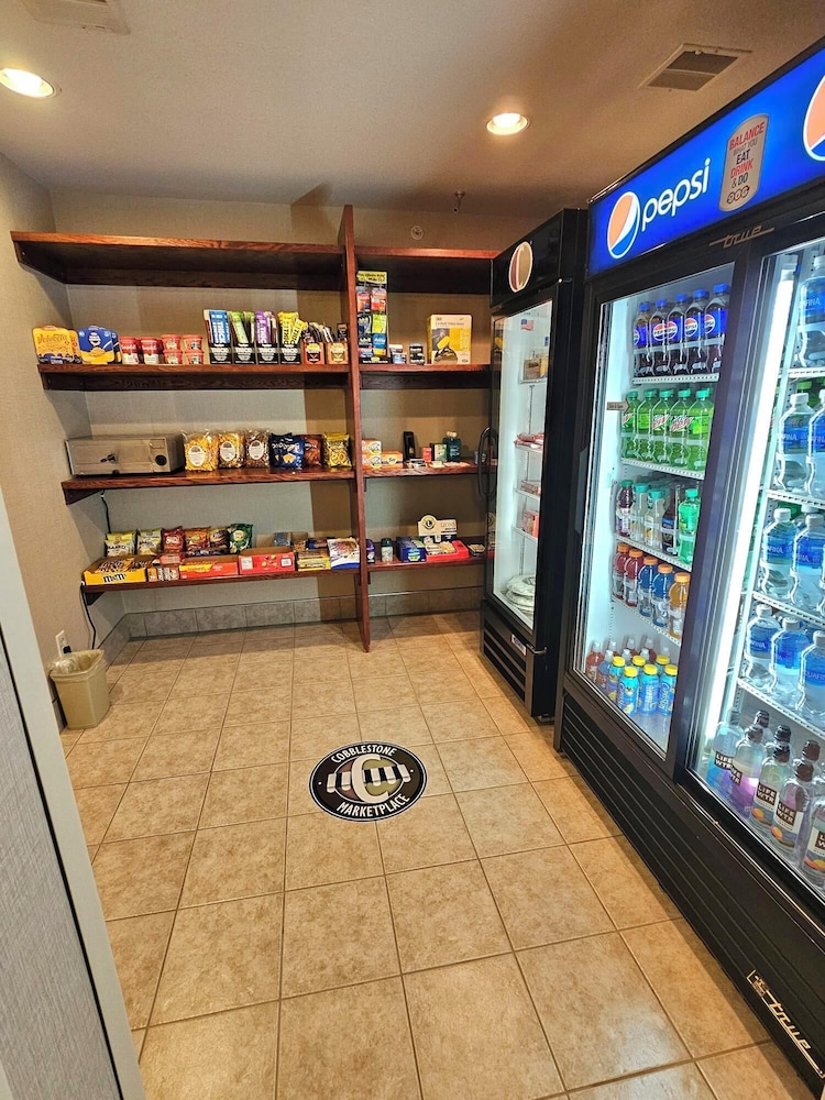 Cobblestone Inn & Suites Clintonville - photo 50