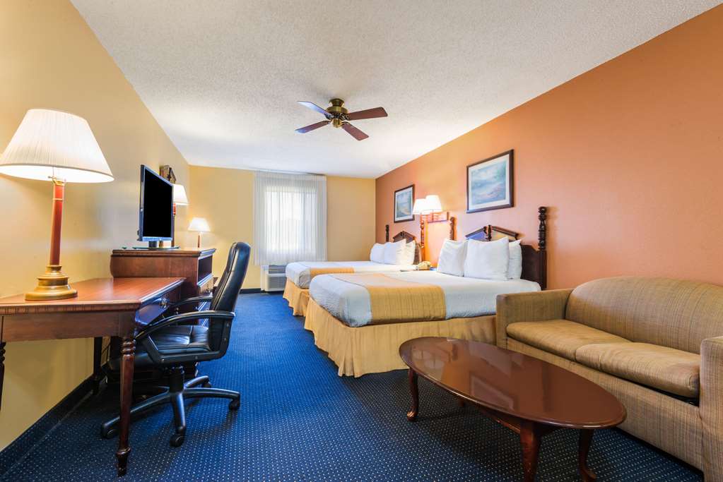 Days Inn by Wyndham Troy - photo 13
