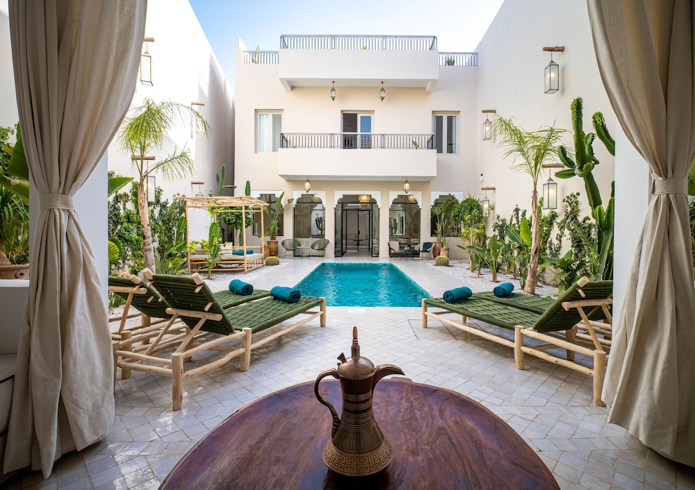 Riad Malaika — 4-Star Luxury Hotel in Marrakesh, Morocco