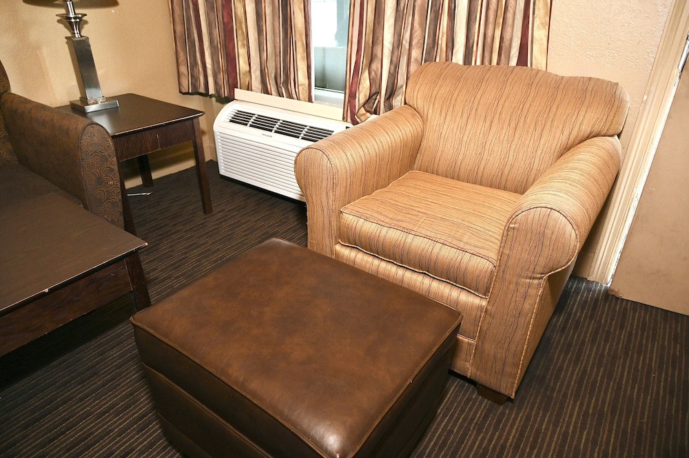 Fortune Inn And Suites Newport - photo 48