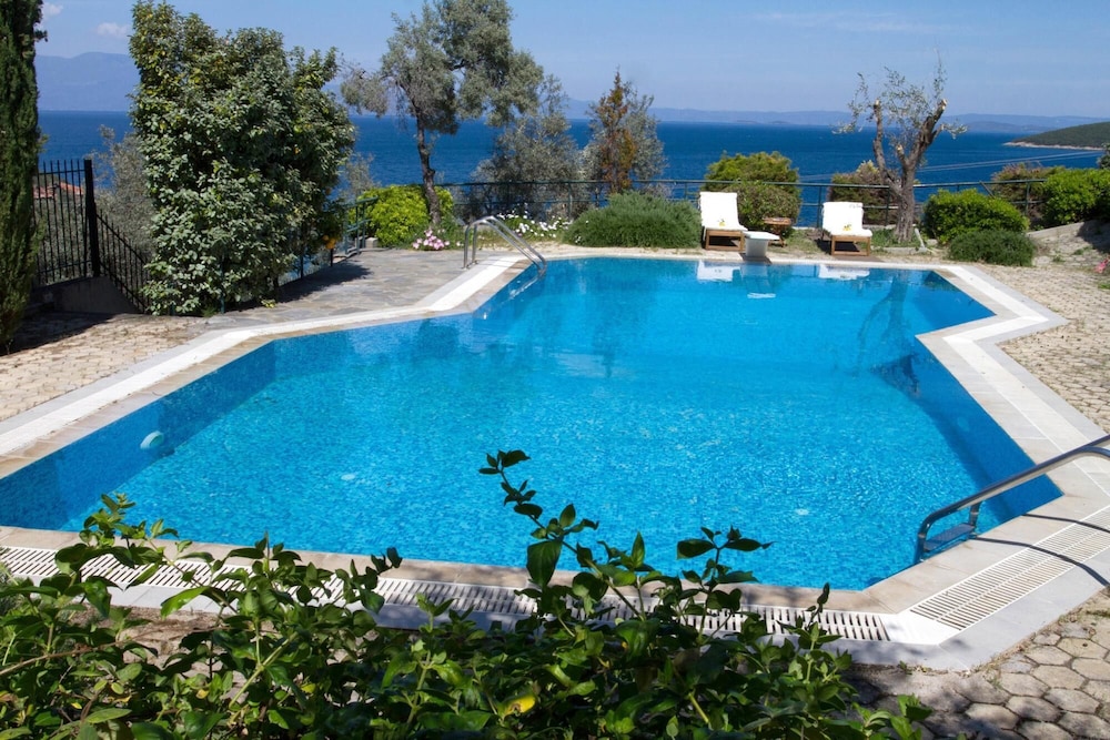 Ananda Spa Villa in Nies — 4-Star Luxury Hotel in Almyros, Greece