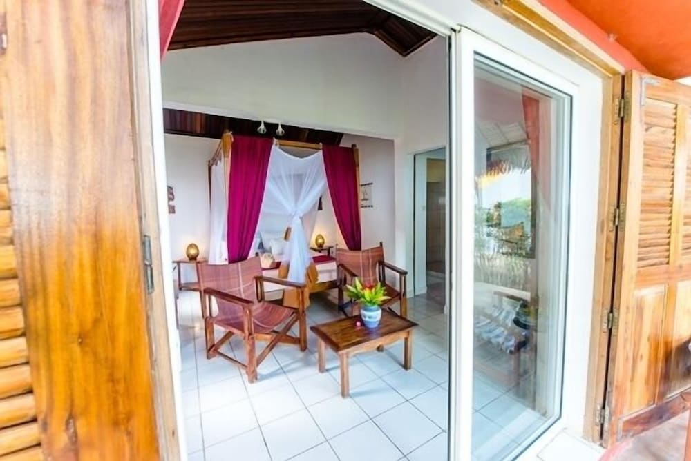Vanivola Hotel — Ambodifotatra — photo 5