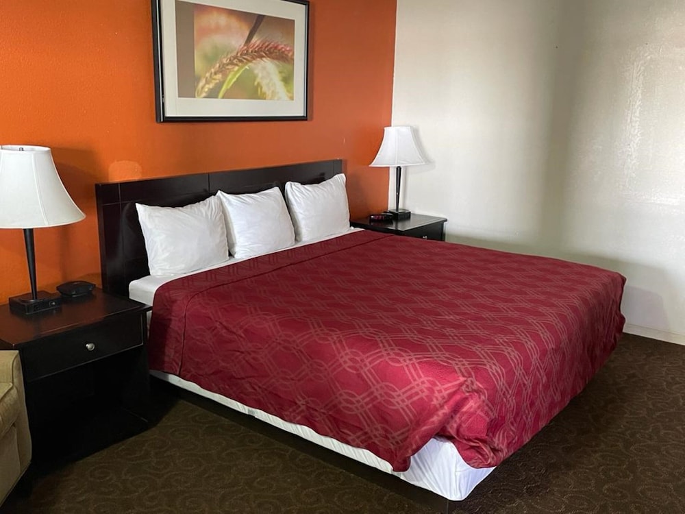 Knights Inn By Capital O Emporia I 35 - photo 16