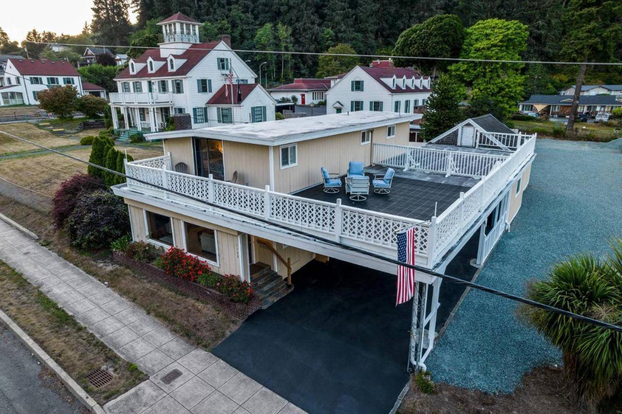Garibaldi Getaway 16971848 — Belmont