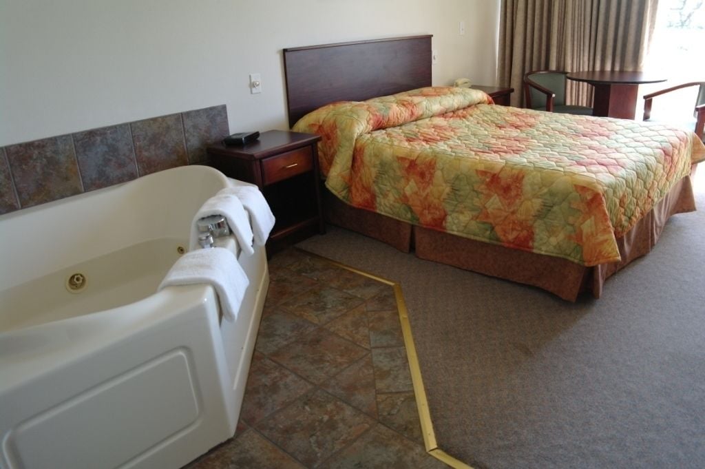 Travelodge by Wyndham Depoe Bay - photo 4