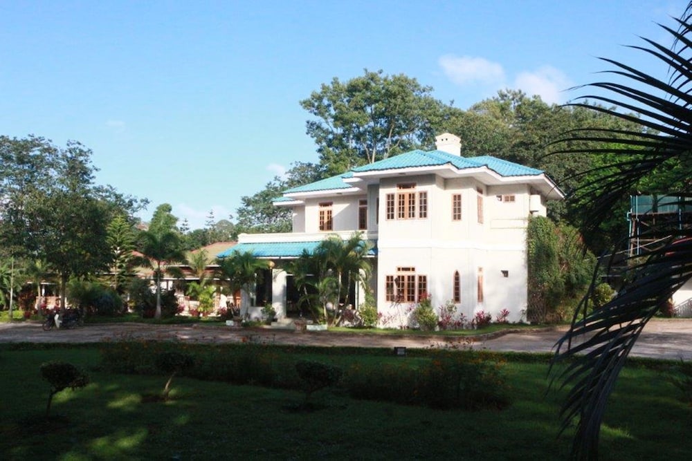Peace Land Hotel in Pyin Oo Lwin, Myanmar