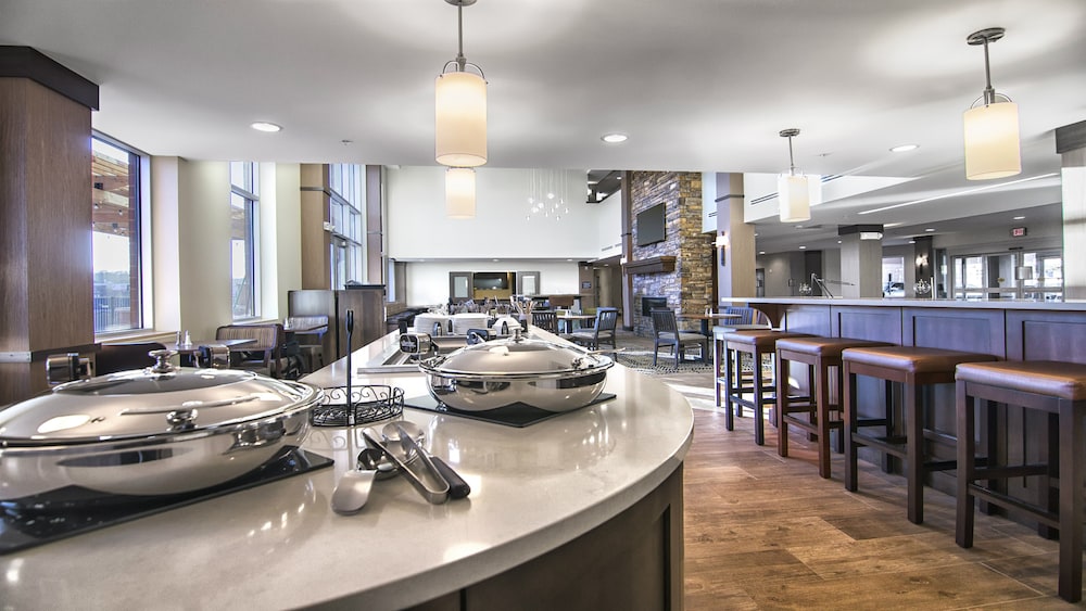 Staybridge Suites Marquette by IHG - photo 25