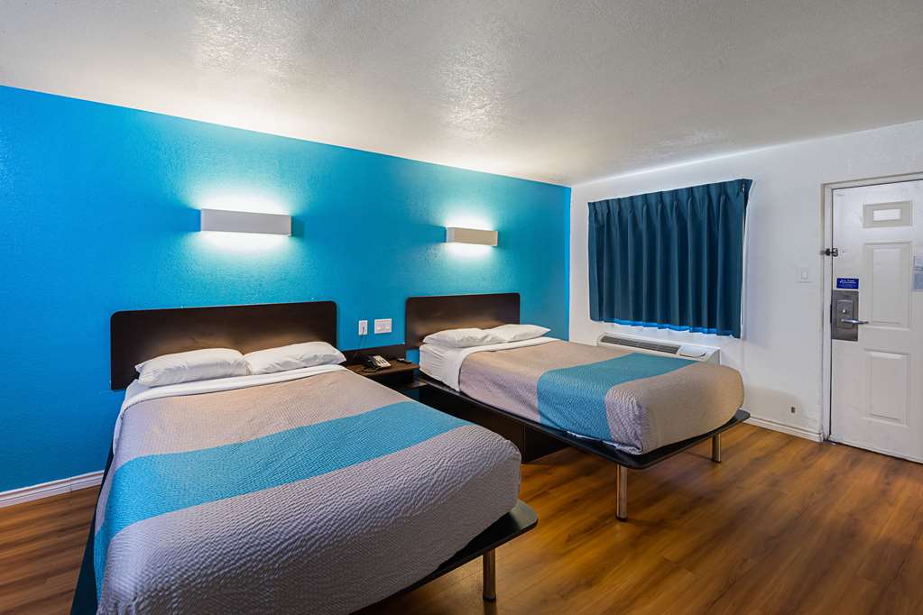 Motel 6 Grand Prairie TX Interstate 30 - photo 14