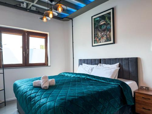 Unique Studio Apartment with Private Garden — 4-Star Luxury Hotel in London, United Kingdom