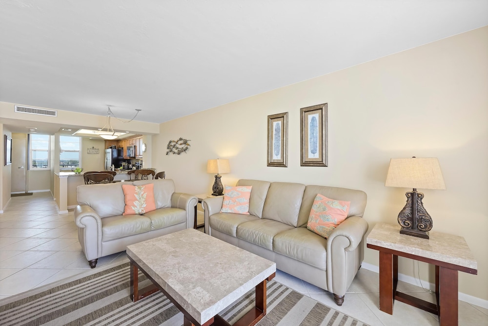 South Seas Tower 3 905 - photo 32