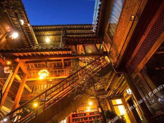 ShiLiGuiChu - carbon neutral hotel in Lijiang