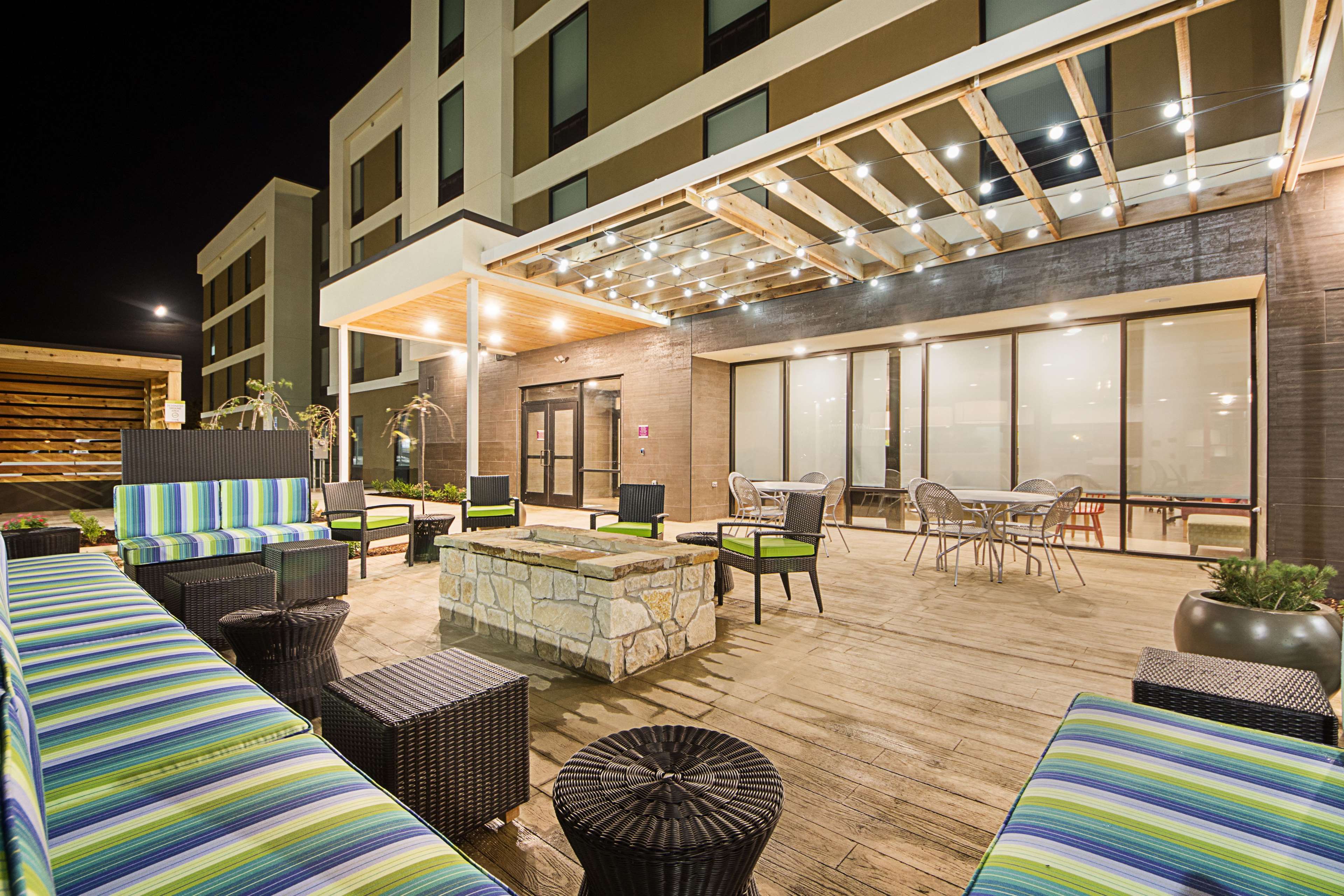Home2 Suites by Hilton Oklahoma City Yukon - photo 2