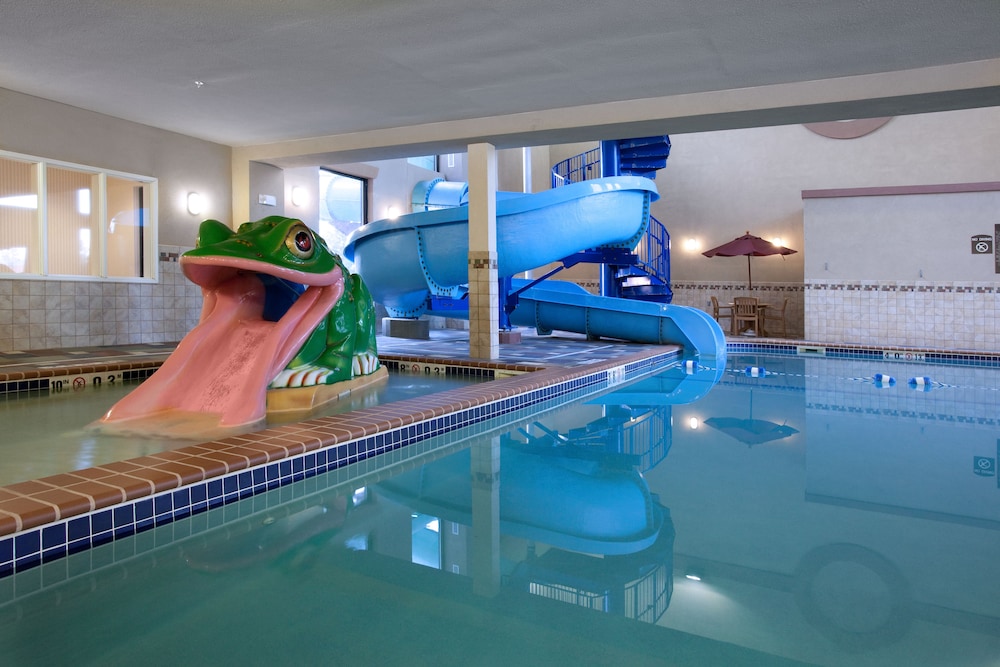 Holiday Inn Express Hotel & Suites Longmont by IHG - photo 26