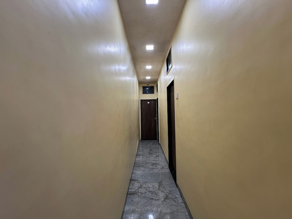 Aai Om Residency - last minute hotel in Mumbai