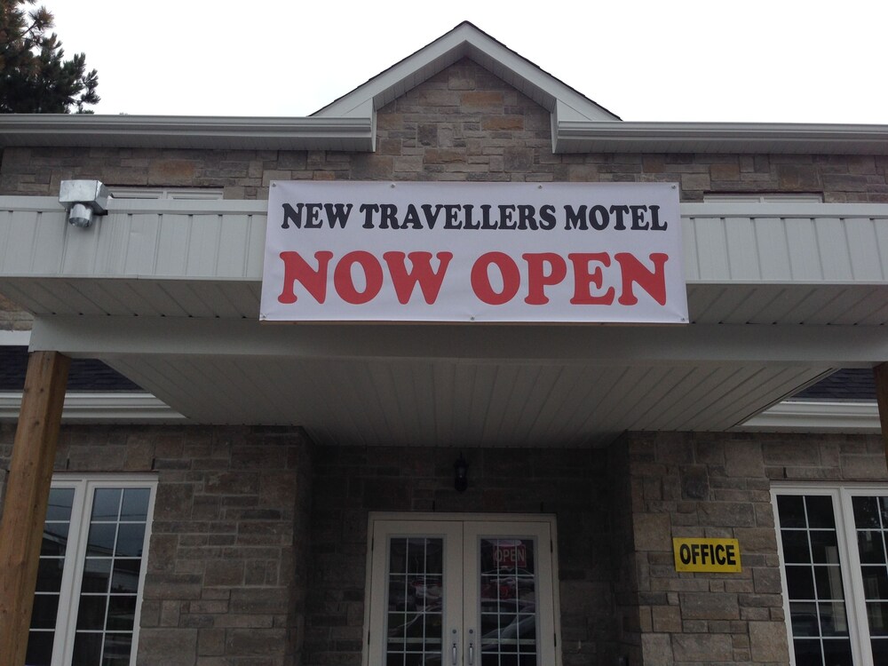 Travellers Motel & Restaurant — hotel in Owen Sound
