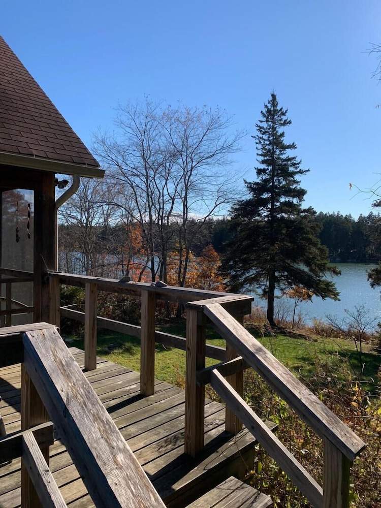 Dear Cove Kayaking — hotel in Deer Isle