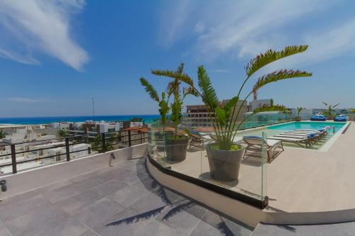 The Boat Relax & Fun Steps from the sea & 5th Ave — 4-Star Luxury Hotel in Playa Del Carmen, Mexico