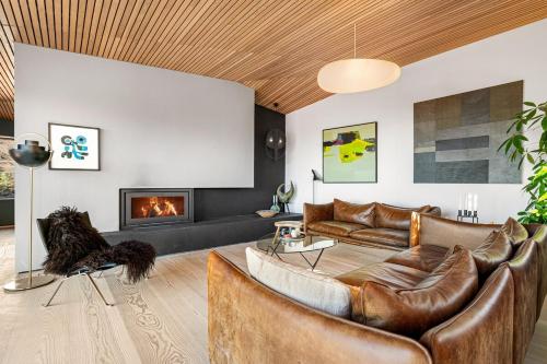 Stay in The Hollywood Hills of Bergen with Breathtaking Views in Bergen, Norway