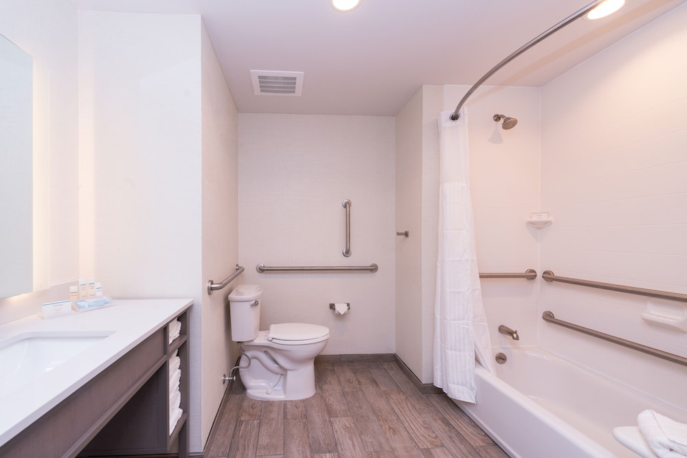 Hilton Garden Inn Little Rock Downtown - photo 16