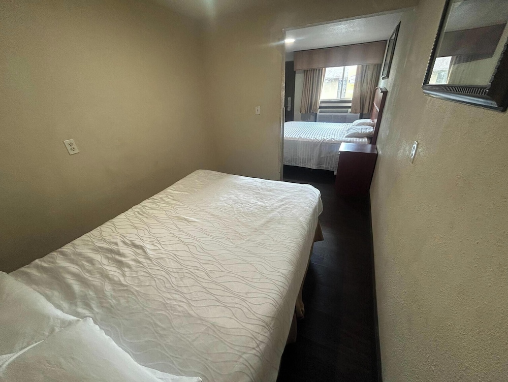 Del Rancho Motel - photo 21
