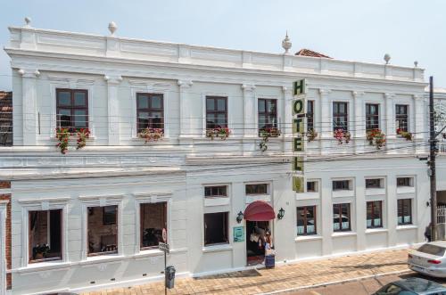 Central Palace Hotel - last minute hotel in Castro