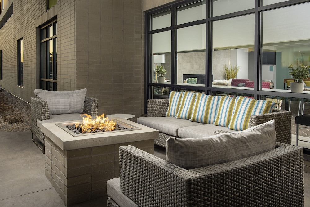 Home2 Suites by Hilton North Scottsdale near Mayo Clinic - photo 57