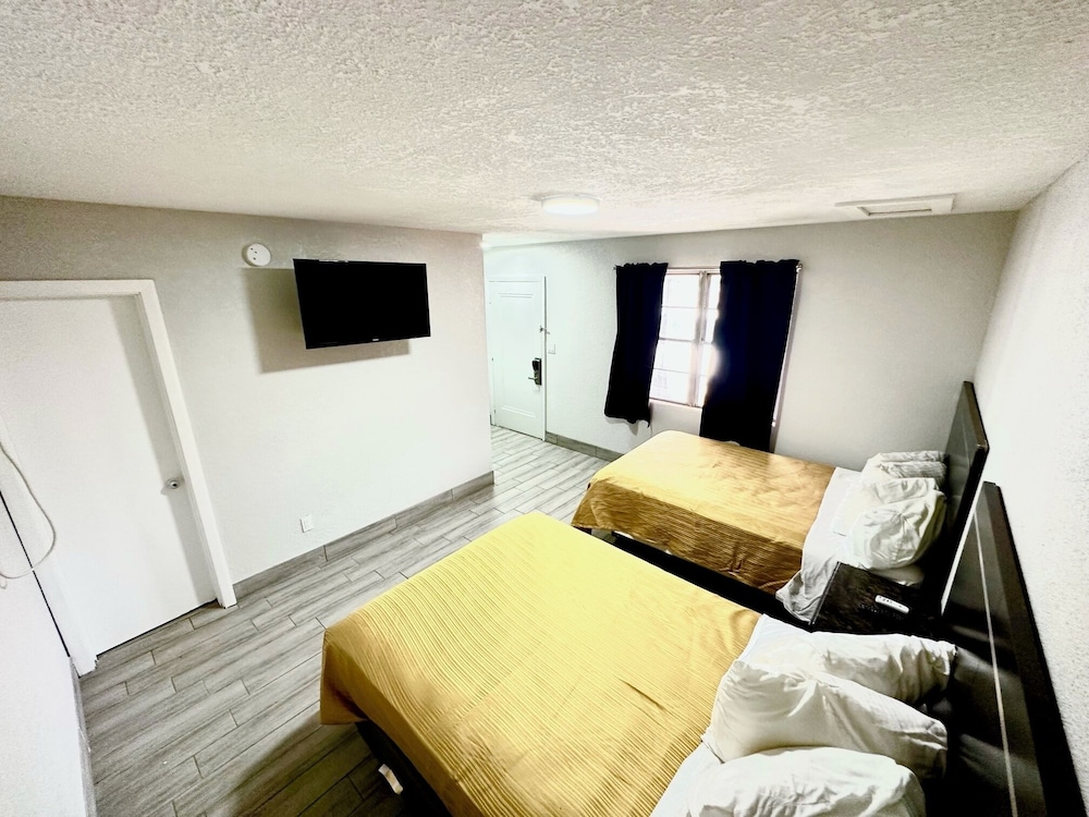 Tropix Inn in Waldo, United States