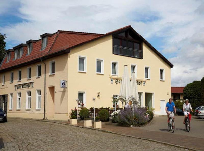 Bed Breakfast Hotel Ma Llerhof — hotel in Michendorf